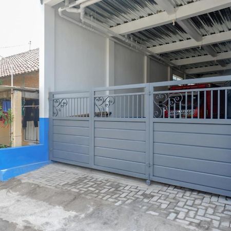 Reddoorz Near Universitas Semarang 2 Alastuwo المظهر الخارجي الصورة